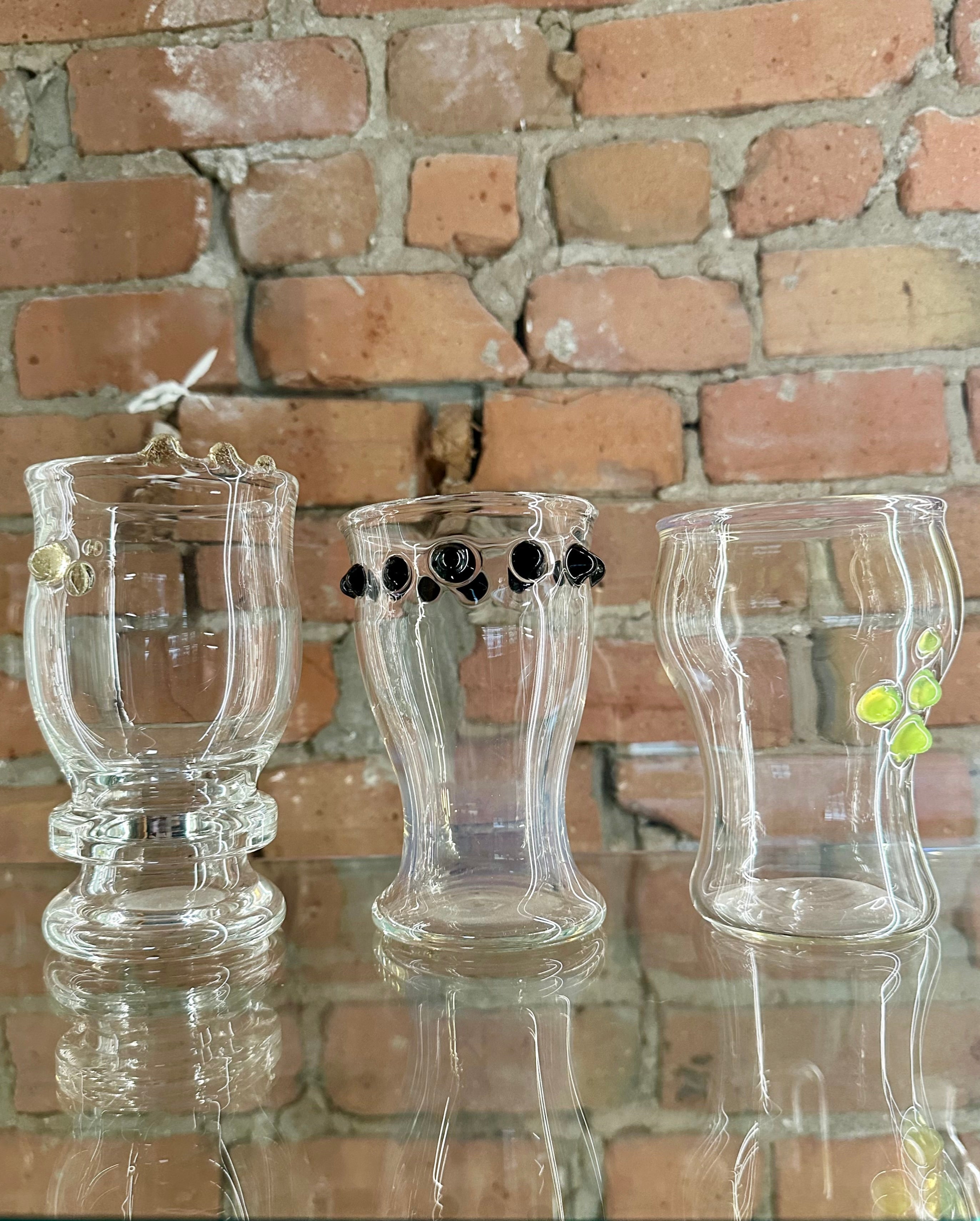 Tasses de la verrerie Gibson