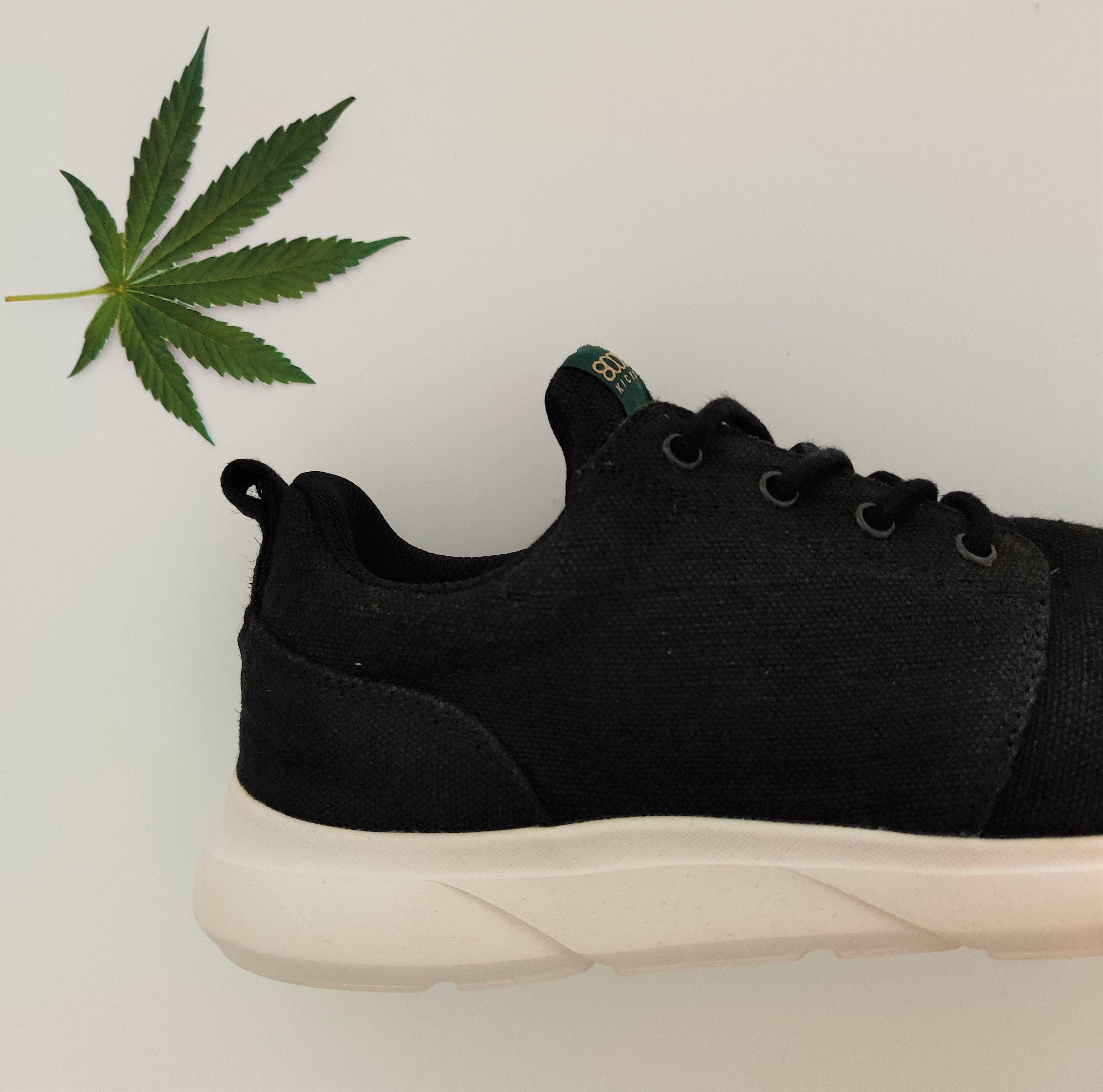 8000Kicks Explorer V2 Unisexe - Noir/Blanc