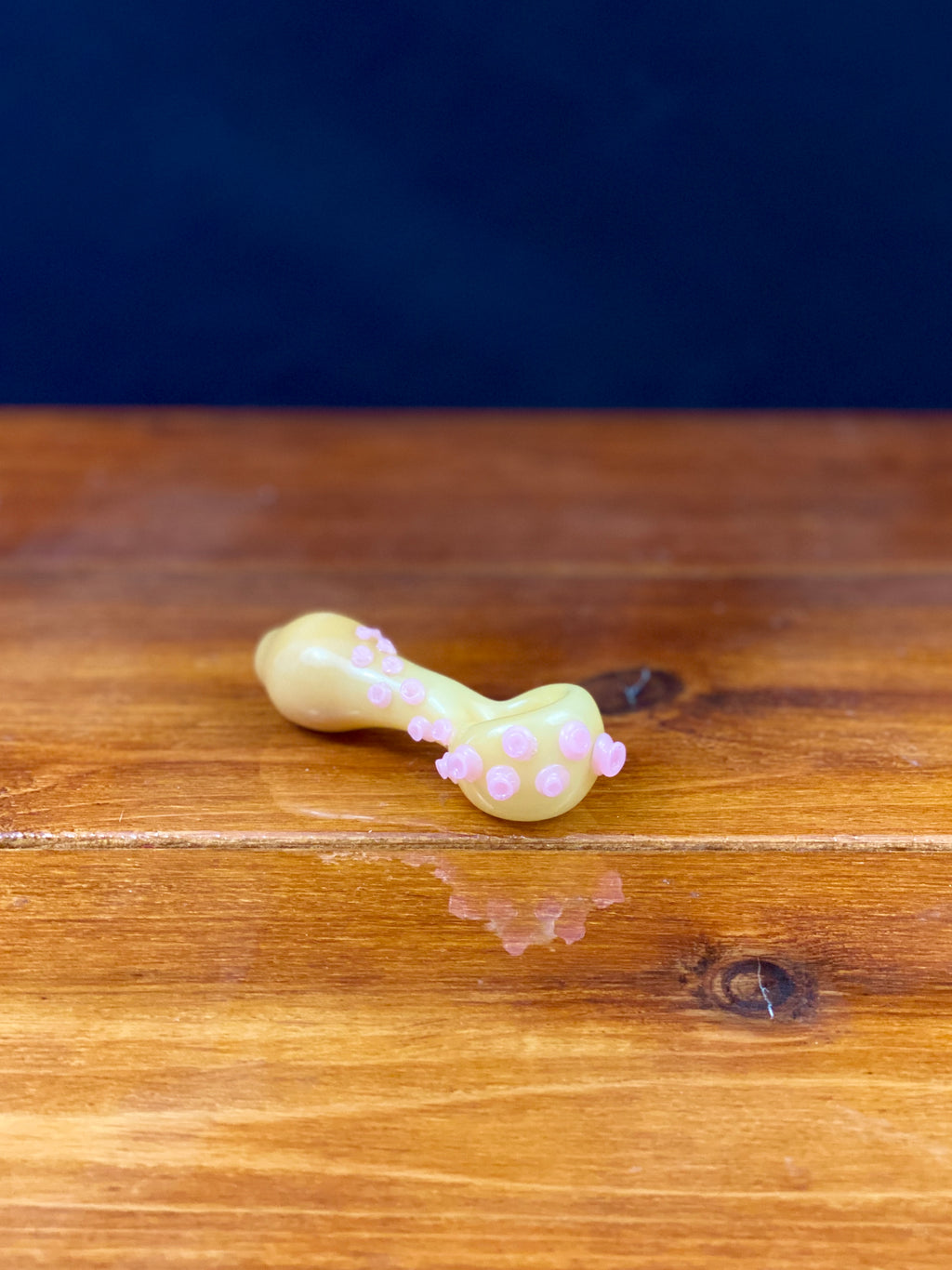Omen Studios - Pipe à tentacules colorée